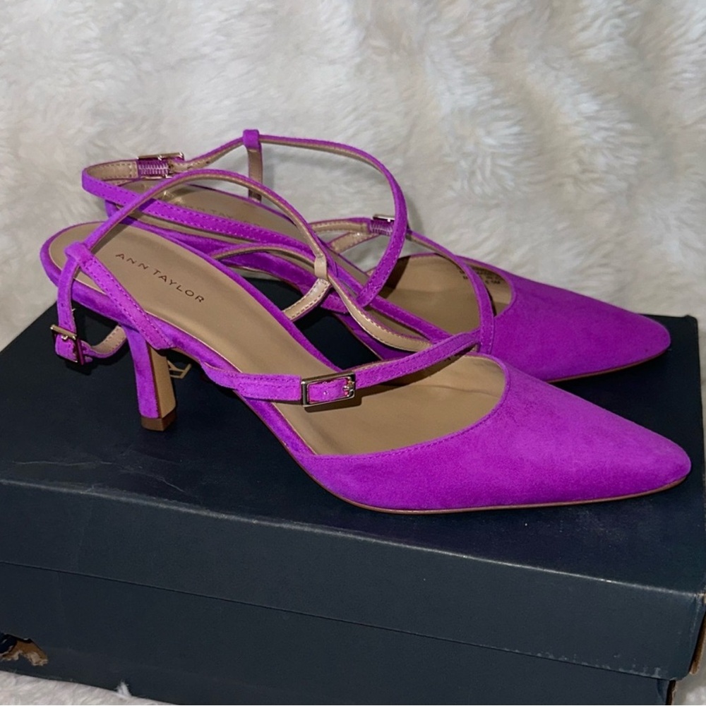 NWOT Ann Taylor Women's - Pointed Toe Mule Heels